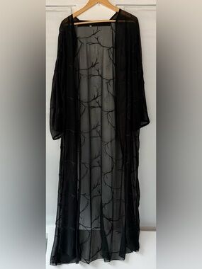 Black Sheer Embroidered Long Kimono Robe Sz XL